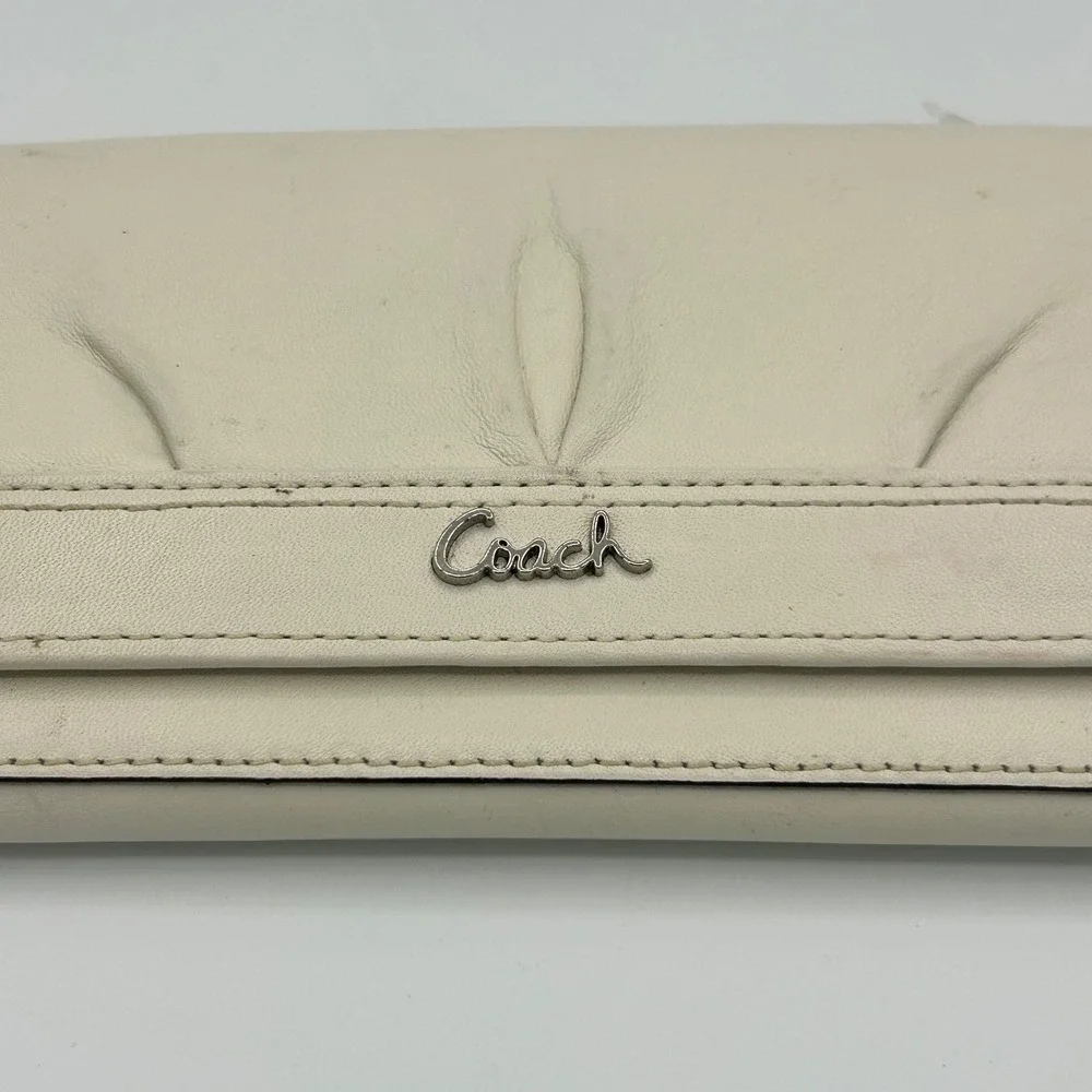 Coach Cream Leather Pleated Slim Envelope Wallet Silver Script Logo